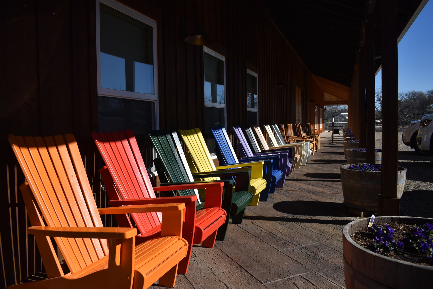 outdoor sitting area at Jeff Runquist Wines - Amador County Wine Tasting